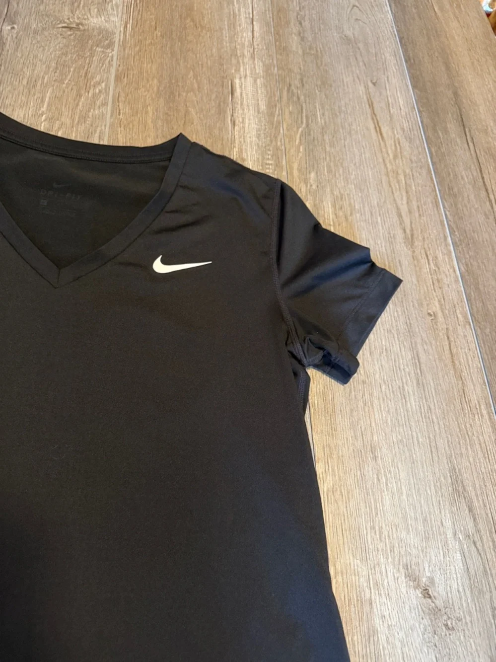 Nike Women's Dri Fit Black V-Neck Short Sleeve Athletic Tee